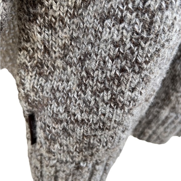 Woolrich  Eco Rich Woodward Half Zip Wool Sweater in Hazelnut Size XL - Picture 11 of 15